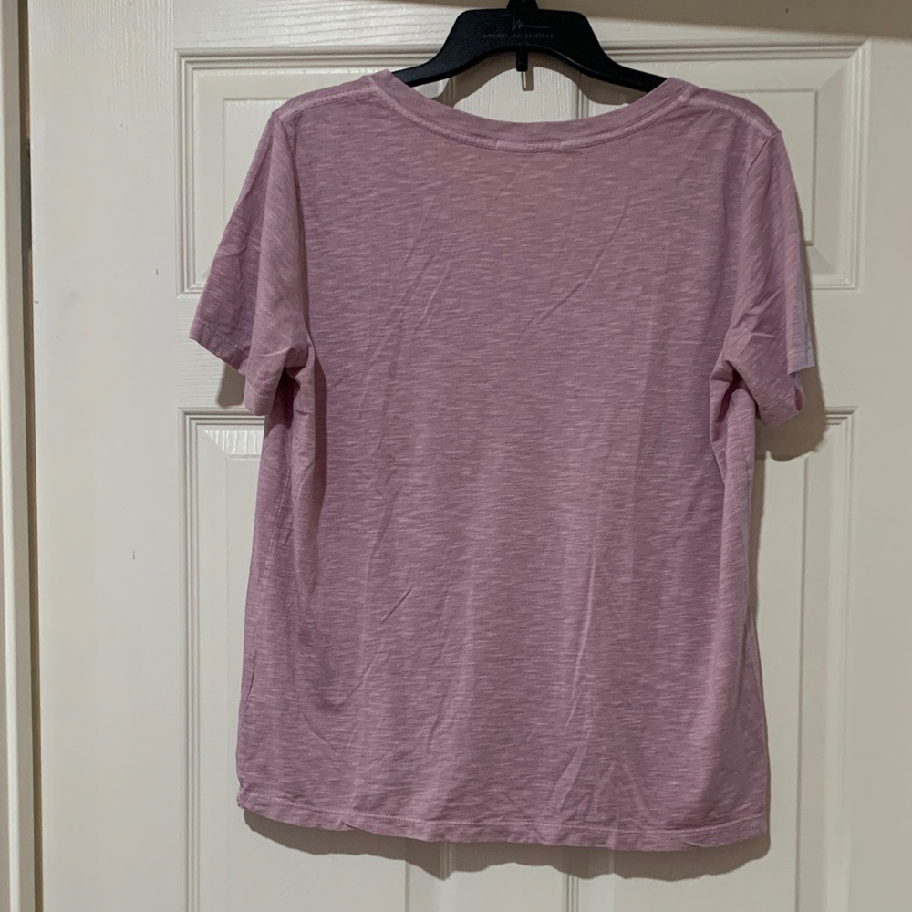 Madewell Short Sleeve V-Neck in Soft Purple - Picture 3 of 3